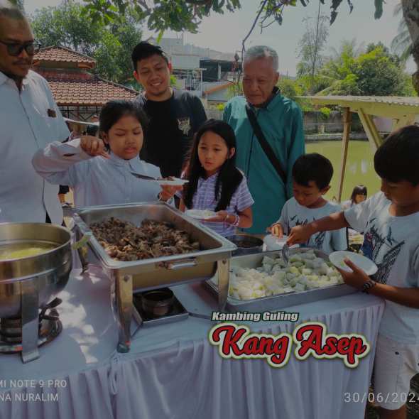 kambing guling tarogong